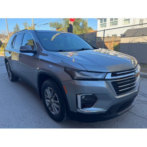 2023 Chevrolet Traverse LT...